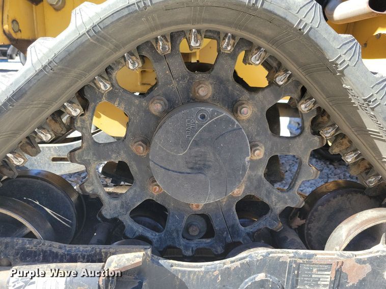 image for item LO9827 2017 Vermeer RTX750  trencher