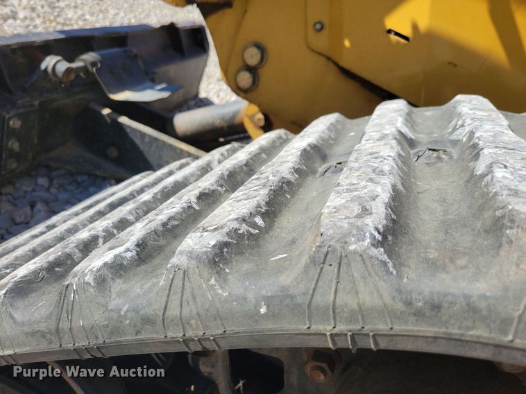 image for item LO9827 2017 Vermeer RTX750  trencher