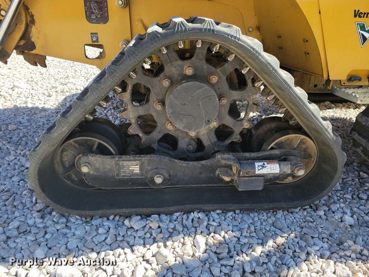 image for item LO9827 2017 Vermeer RTX750  trencher