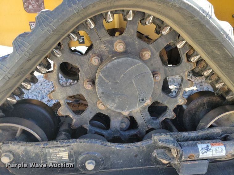 image for item LO9827 2017 Vermeer RTX750  trencher