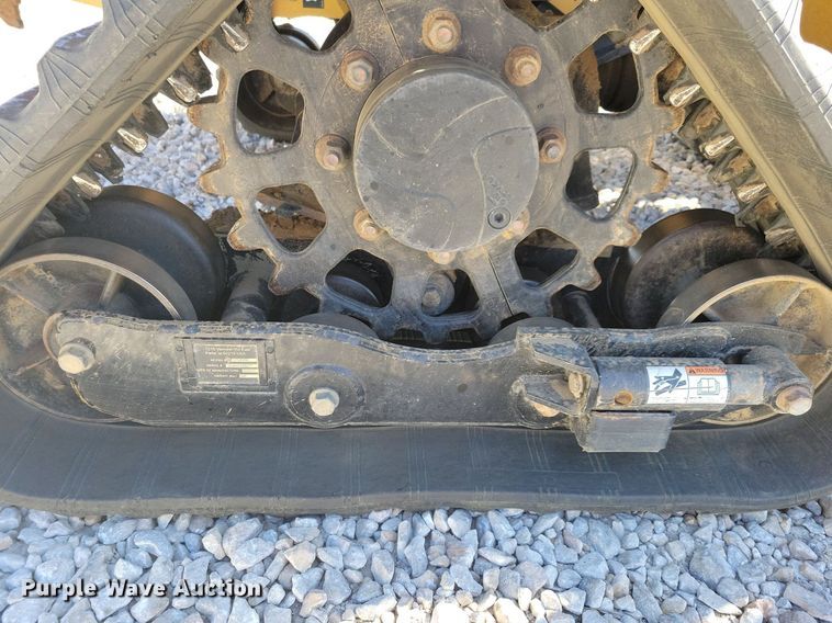 image for item LO9827 2017 Vermeer RTX750  trencher