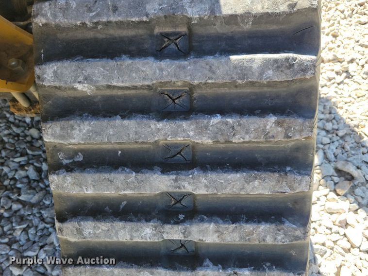 image for item LO9827 2017 Vermeer RTX750  trencher