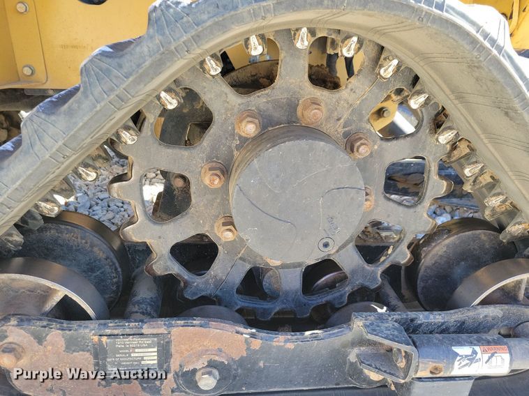 image for item LO9827 2017 Vermeer RTX750  trencher