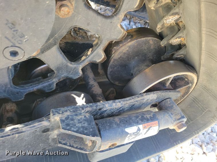 image for item LO9827 2017 Vermeer RTX750  trencher