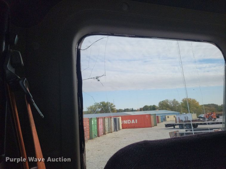 image for item LO9829 2014 Freightliner  Cascadia semi truck