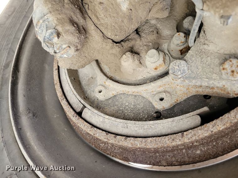 image for item LO9829 2014 Freightliner  Cascadia semi truck