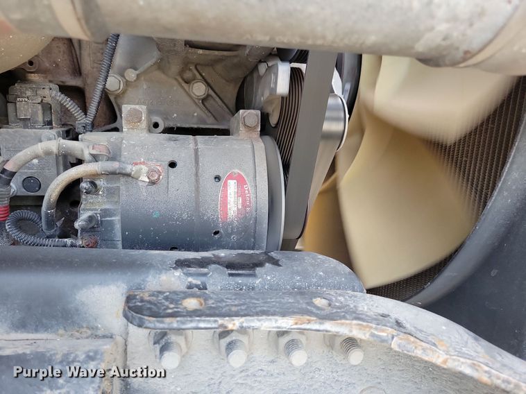 image for item LO9829 2014 Freightliner  Cascadia semi truck