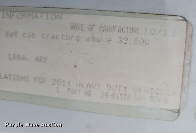 image for item LO9829 2014 Freightliner  Cascadia semi truck