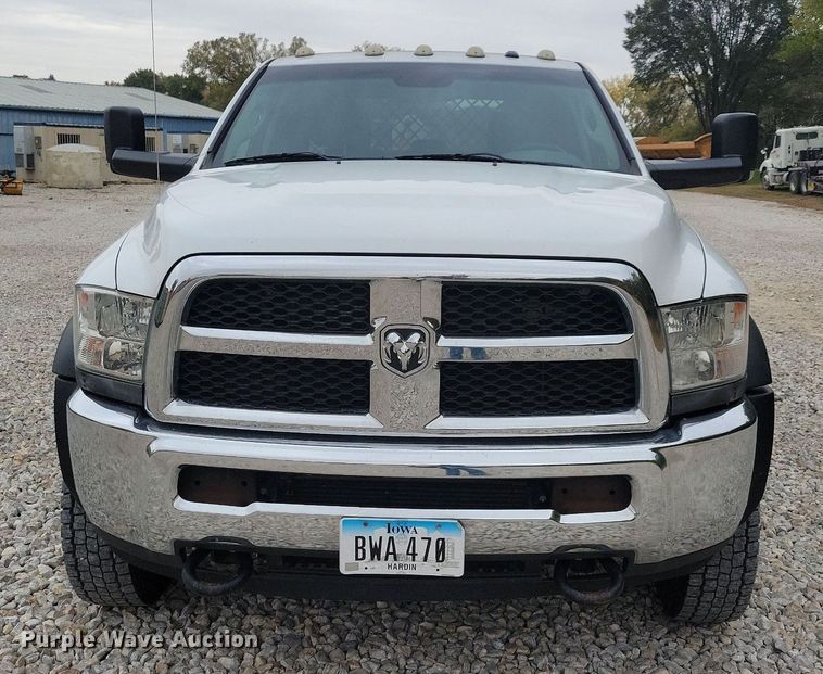 image for item LO9830 2014 Dodge Ram 5500  flatbed truck