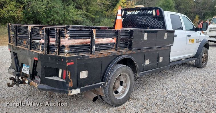 image for item LO9830 2014 Dodge Ram 5500  flatbed truck