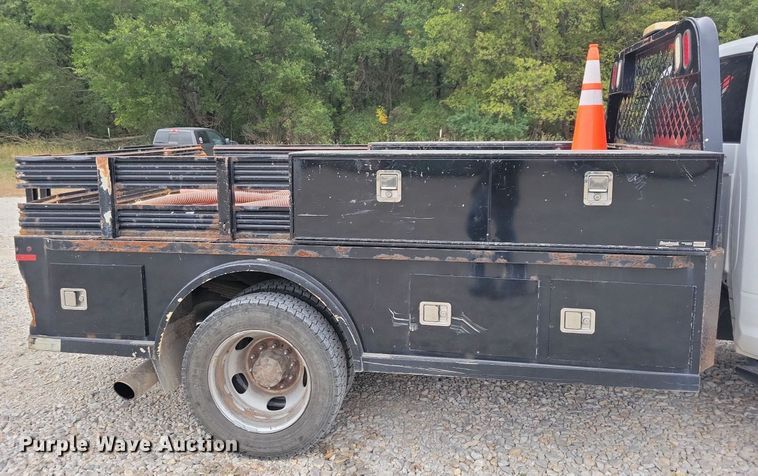 image for item LO9830 2014 Dodge Ram 5500  flatbed truck