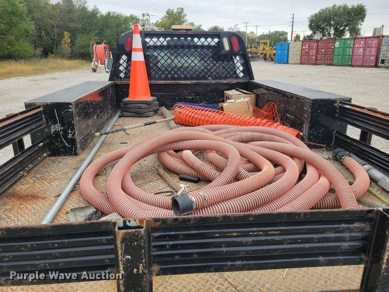 image for item LO9830 2014 Dodge Ram 5500  flatbed truck