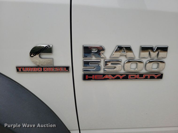 image for item LO9830 2014 Dodge Ram 5500  flatbed truck