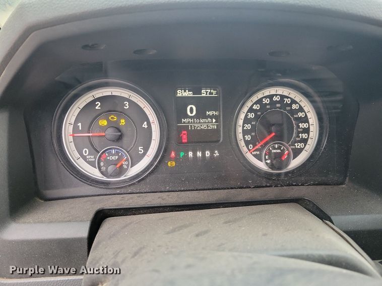 image for item LO9830 2014 Dodge Ram 5500  flatbed truck