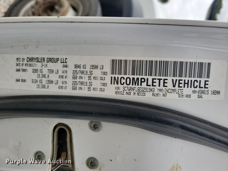 image for item LO9830 2014 Dodge Ram 5500  flatbed truck