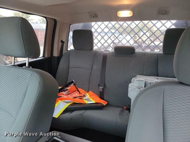 image for item LO9830 2014 Dodge Ram 5500  flatbed truck