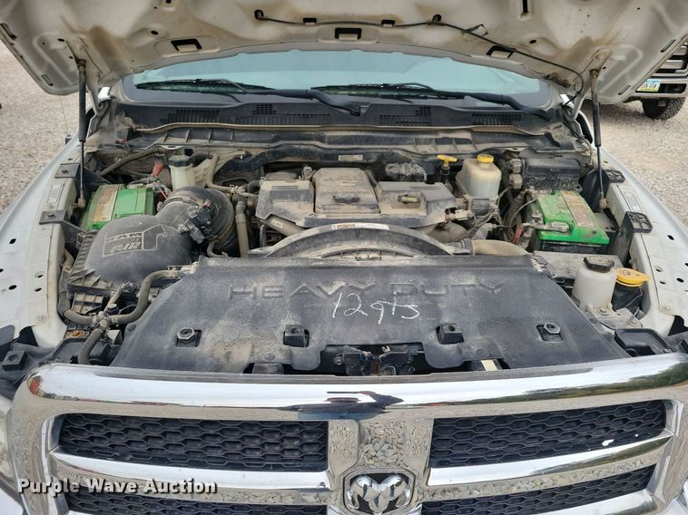 image for item LO9830 2014 Dodge Ram 5500  flatbed truck