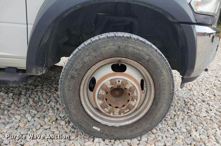 image for item LO9830 2014 Dodge Ram 5500  flatbed truck