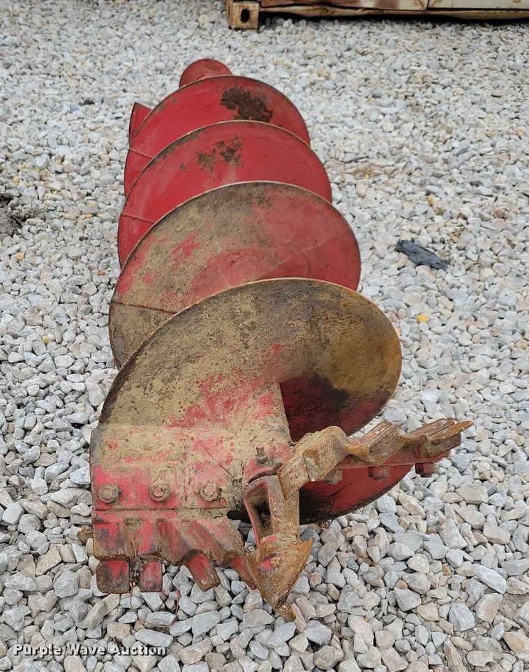 image for item LO9831 2001 International 4800  digger derrick truck