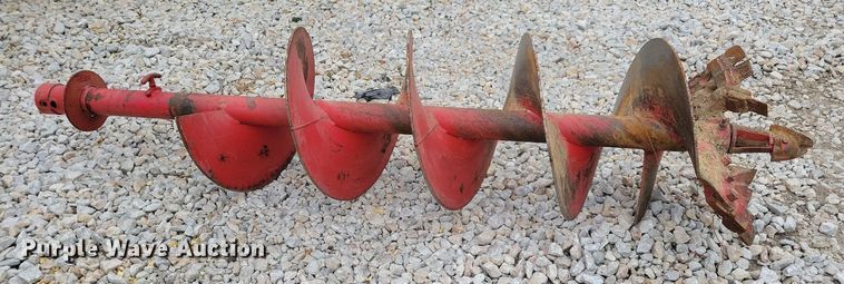 image for item LO9831 2001 International 4800  digger derrick truck