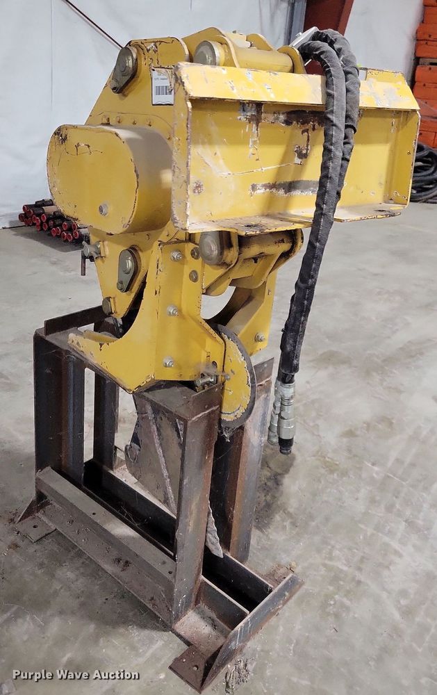 image for item LO9835 2015 Vermeer SVP18  compact utility loader vibratory plow