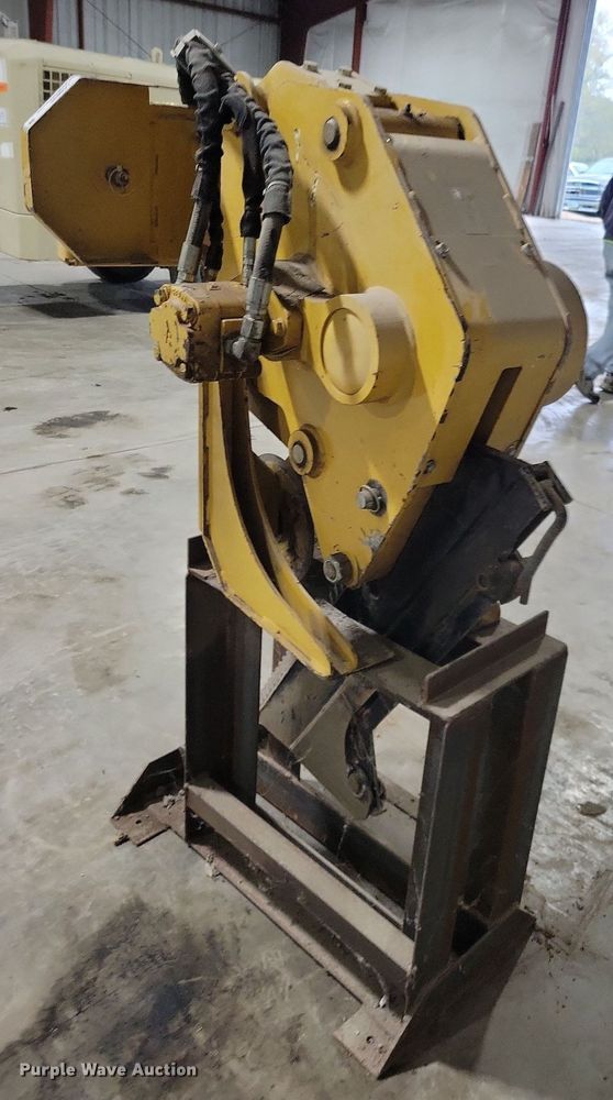 image for item LO9835 2015 Vermeer SVP18  compact utility loader vibratory plow