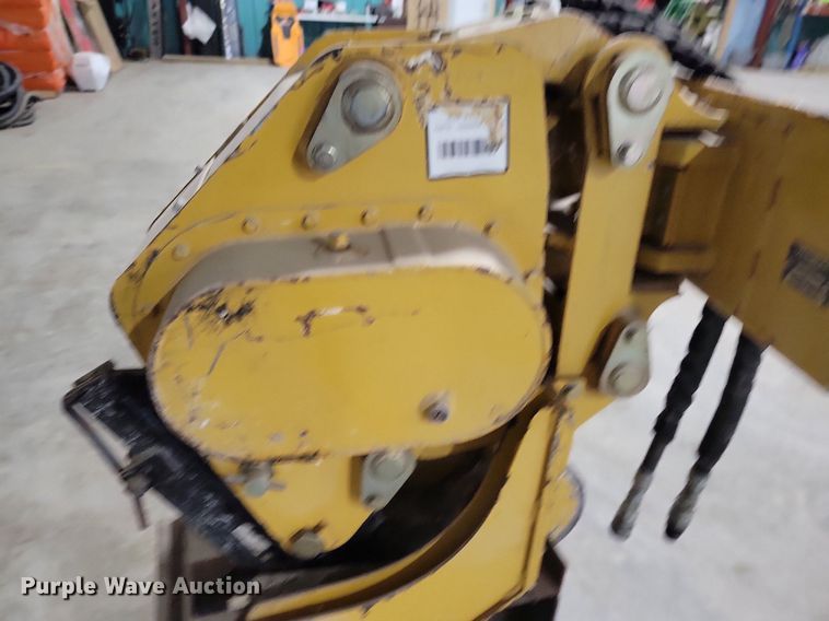 image for item LO9835 2015 Vermeer SVP18  compact utility loader vibratory plow