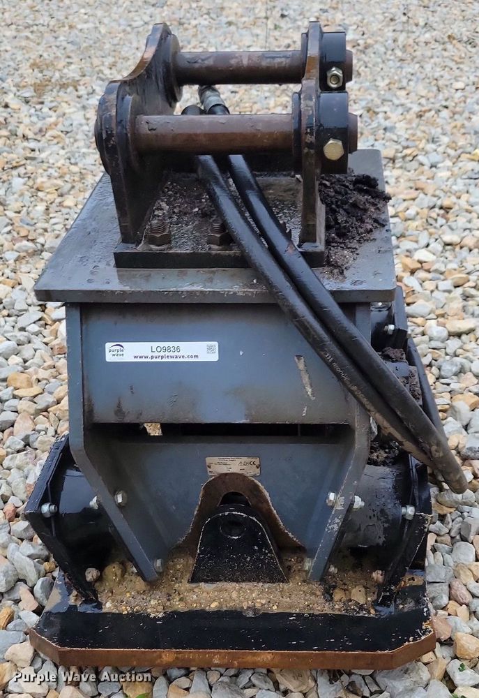 image for item LO9836 2017 CP RC450  excavator plate compactor