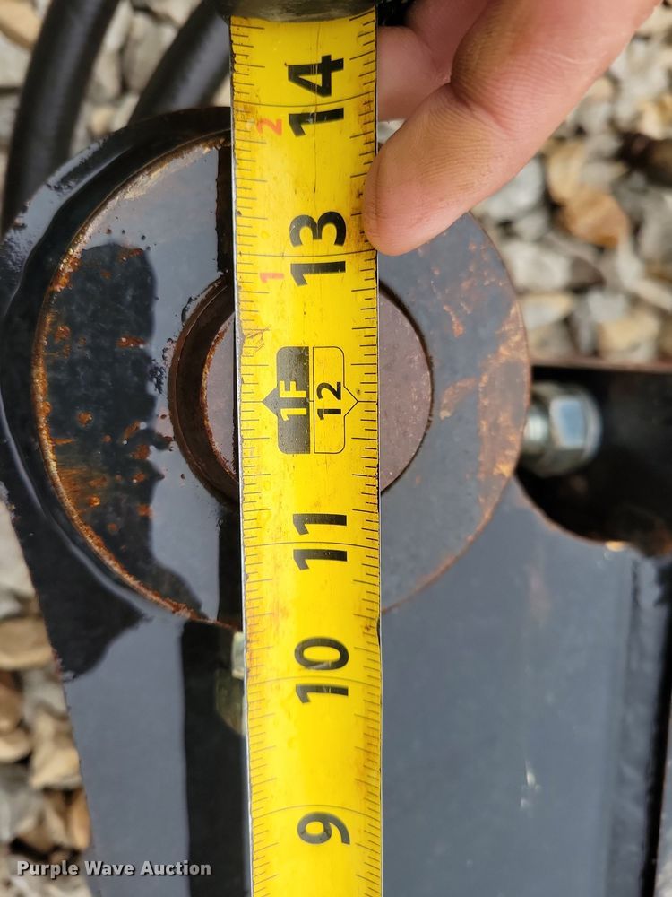 image for item LO9837 CP RX8  excavator plate compactor