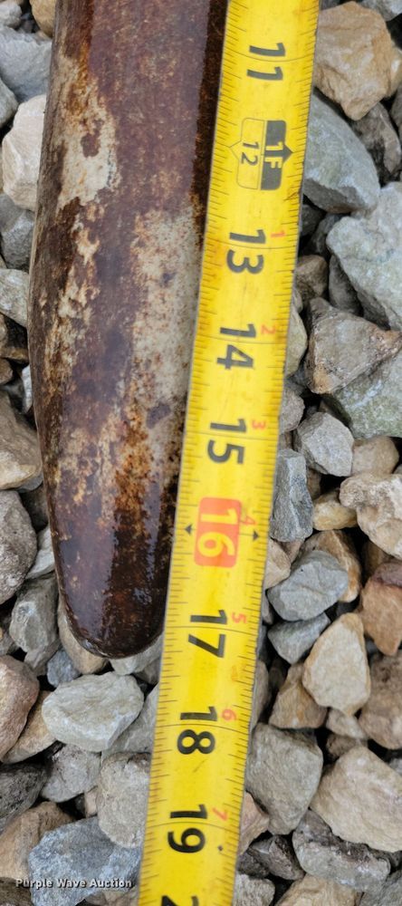 image for item LO9837 CP RX8  excavator plate compactor