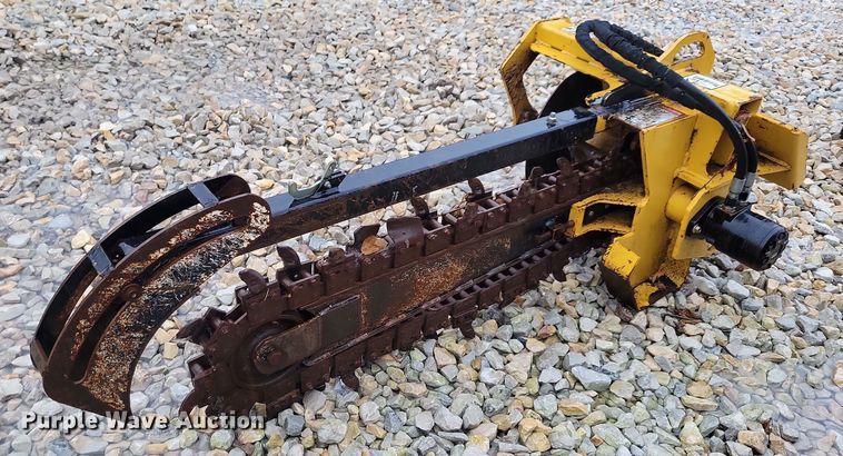 image for item LO9838 2016 Vermeer STR48  compact utility loader trencher