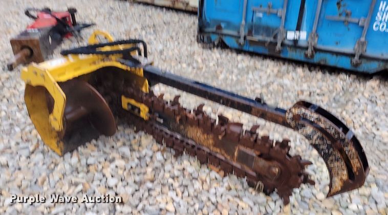 image for item LO9838 2016 Vermeer STR48  compact utility loader trencher