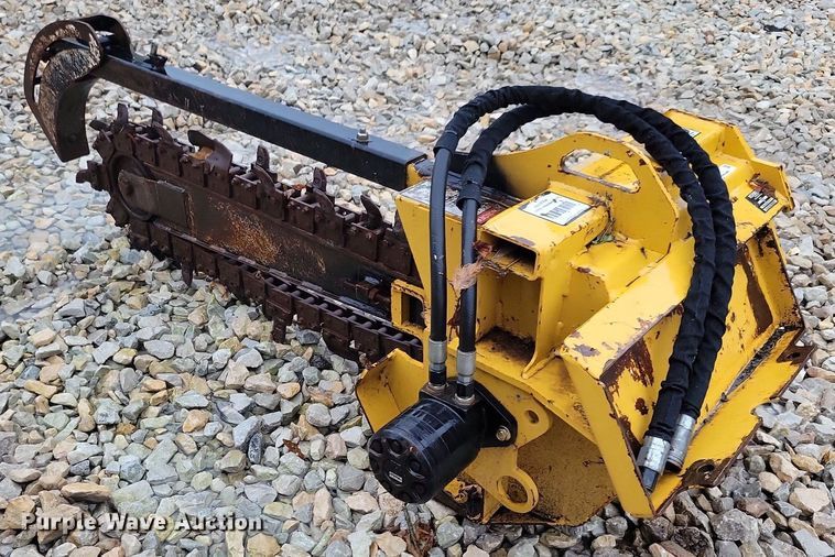 image for item LO9838 2016 Vermeer STR48  compact utility loader trencher