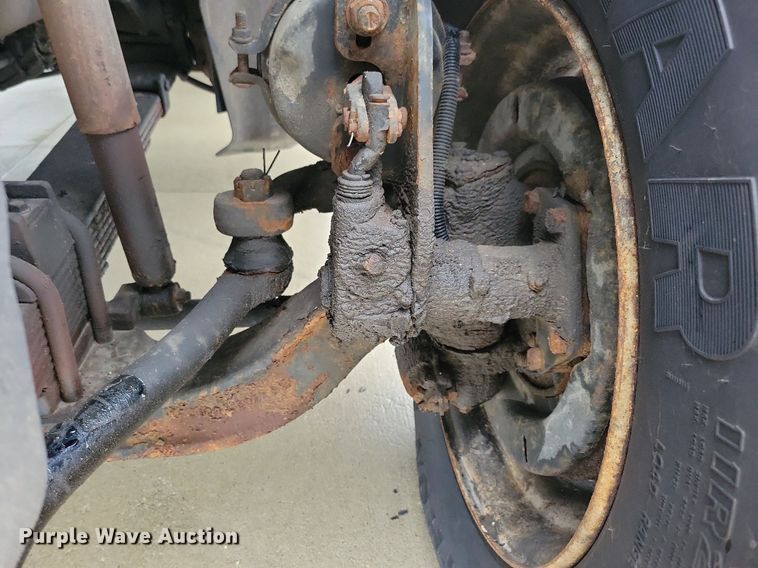 image for item LO9840 2000  Sterling L7500  vacuum truck