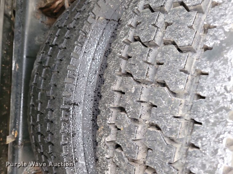 image for item LO9840 2000  Sterling L7500  vacuum truck