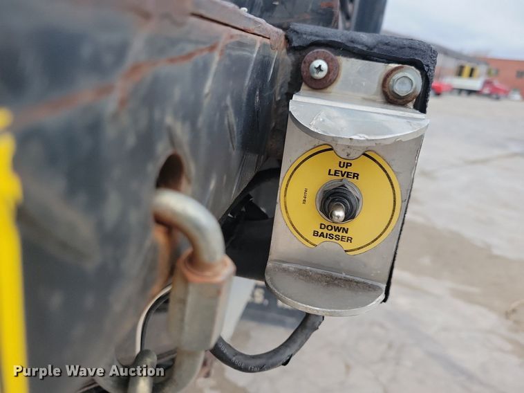 image for item LO9911 1994 Chevrolet Kodiak C5500  flatbed truck