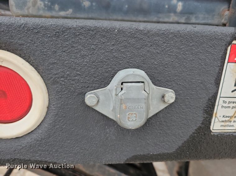 image for item LO9911 1994 Chevrolet Kodiak C5500  flatbed truck