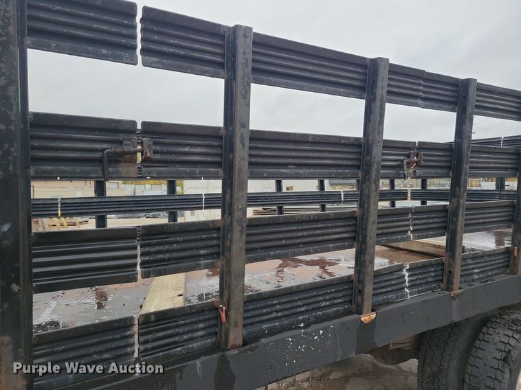 image for item LO9911 1994 Chevrolet Kodiak C5500  flatbed truck