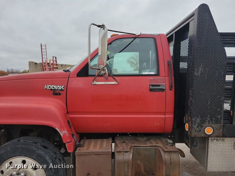image for item LO9911 1994 Chevrolet Kodiak C5500  flatbed truck