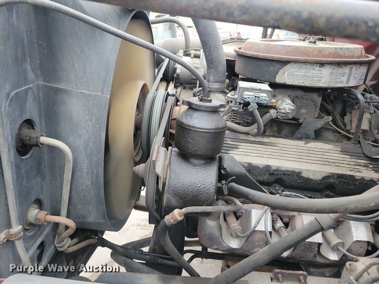 image for item LO9911 1994 Chevrolet Kodiak C5500  flatbed truck