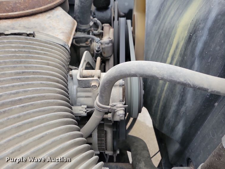 image for item LO9911 1994 Chevrolet Kodiak C5500  flatbed truck