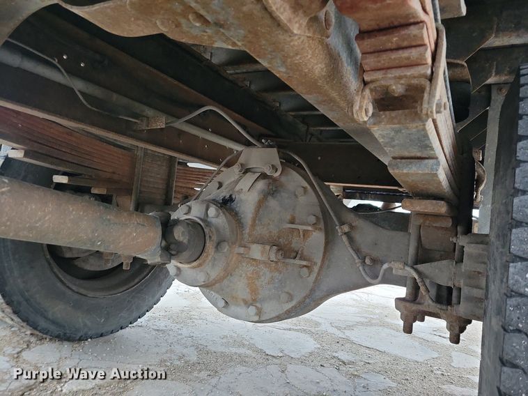 image for item LO9911 1994 Chevrolet Kodiak C5500  flatbed truck