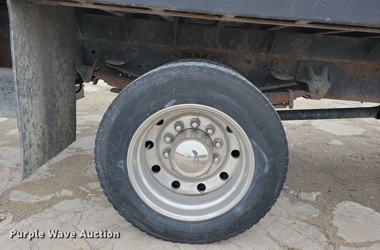 image for item LO9911 1994 Chevrolet Kodiak C5500  flatbed truck