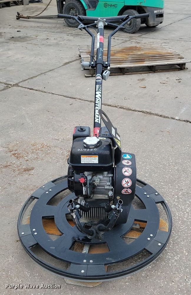 image for item LO9925 2020 Multiquip Whiteman  power trowel