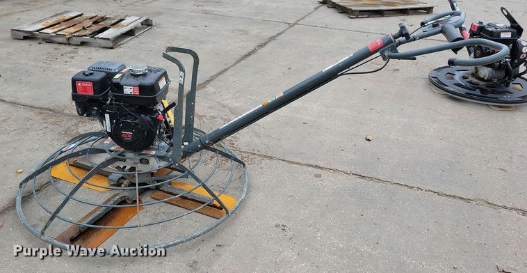 image for item LO9926 2017 Wacker Neuson CT48  power trowel