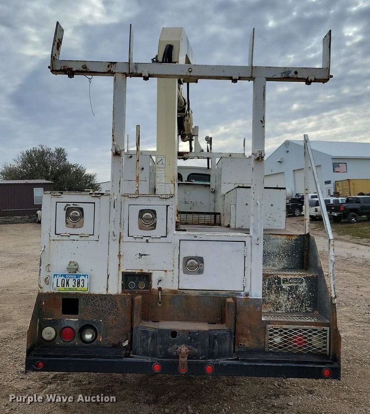 image for item LO9940 2004 Sterling LT7500  crane truck