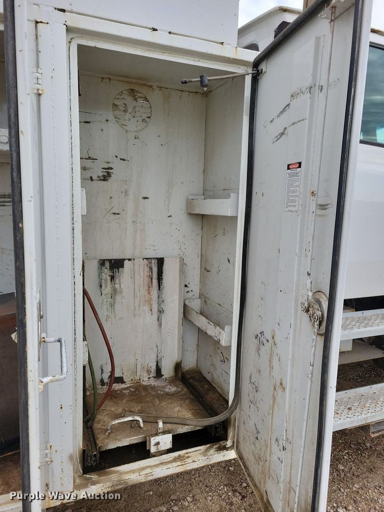 image for item LO9940 2004 Sterling LT7500  crane truck