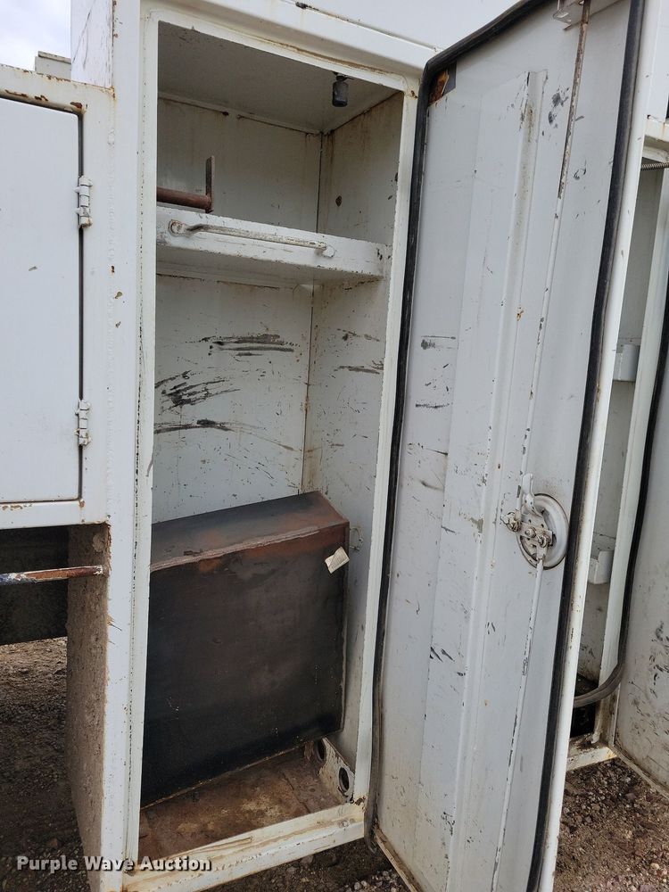 image for item LO9940 2004 Sterling LT7500  crane truck