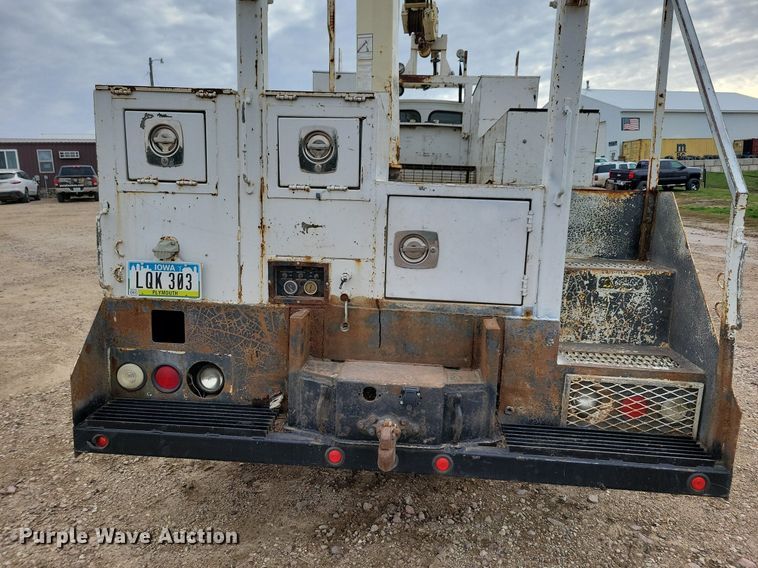 image for item LO9940 2004 Sterling LT7500  crane truck