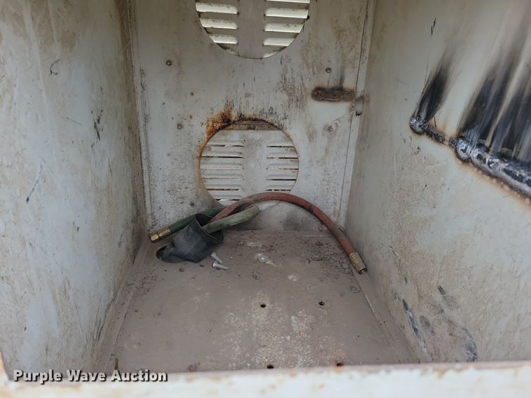 image for item LO9940 2004 Sterling LT7500  crane truck